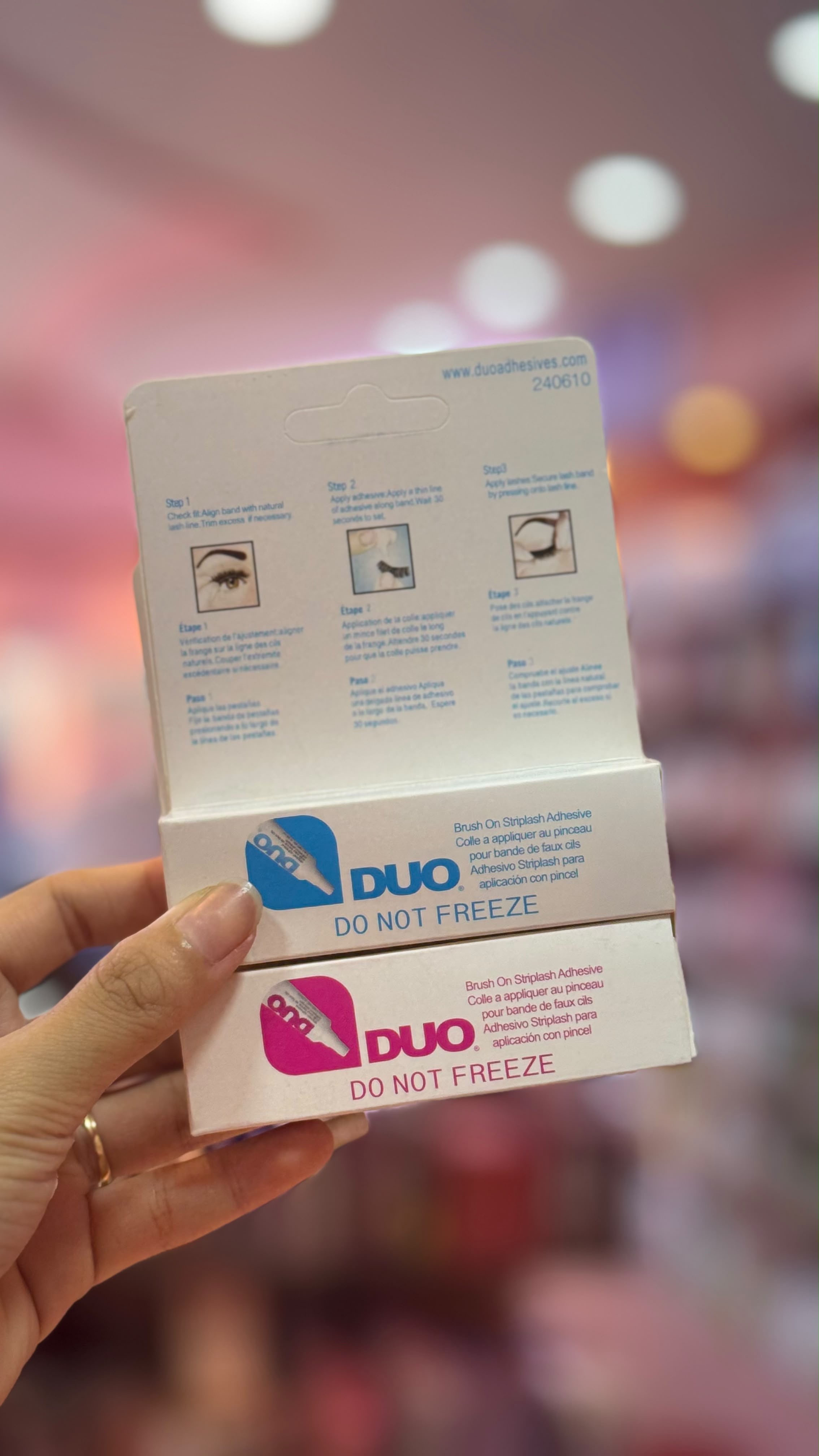 LEM BULU MATA DUO